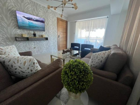 Blue Gem Retreat 3BR Apartment w Modern Amenities